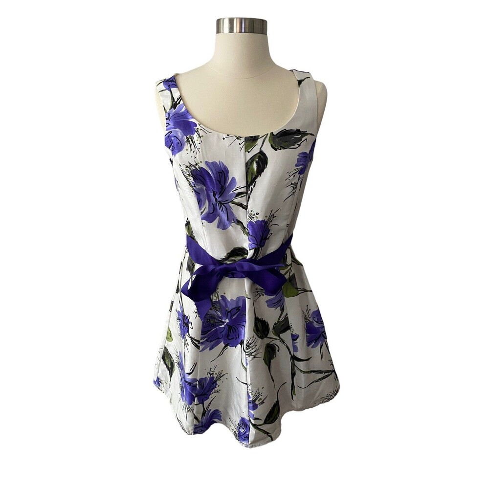 Tiana B Sleeveless Purple Floral Lined Dress Size 4P